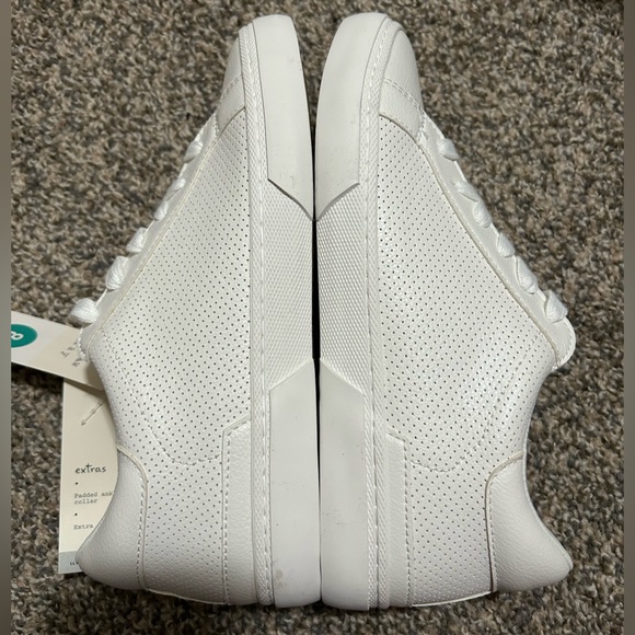 Women's White Maddison Sneakers - Picture 7 of 12